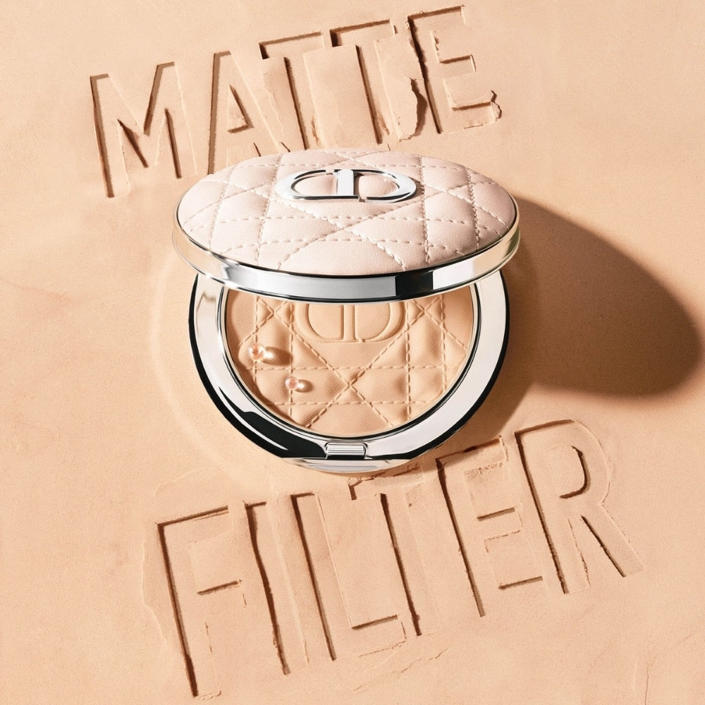 Dior Forever nude Matte Filter 9 g. / Net Wt. 0.31 oz. (02 Light)