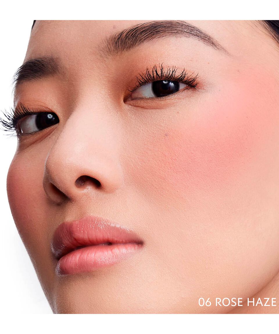 YSL Make Me Blush Net Wt. 0.21 oz. / 6 g. (Rose Haze 06)