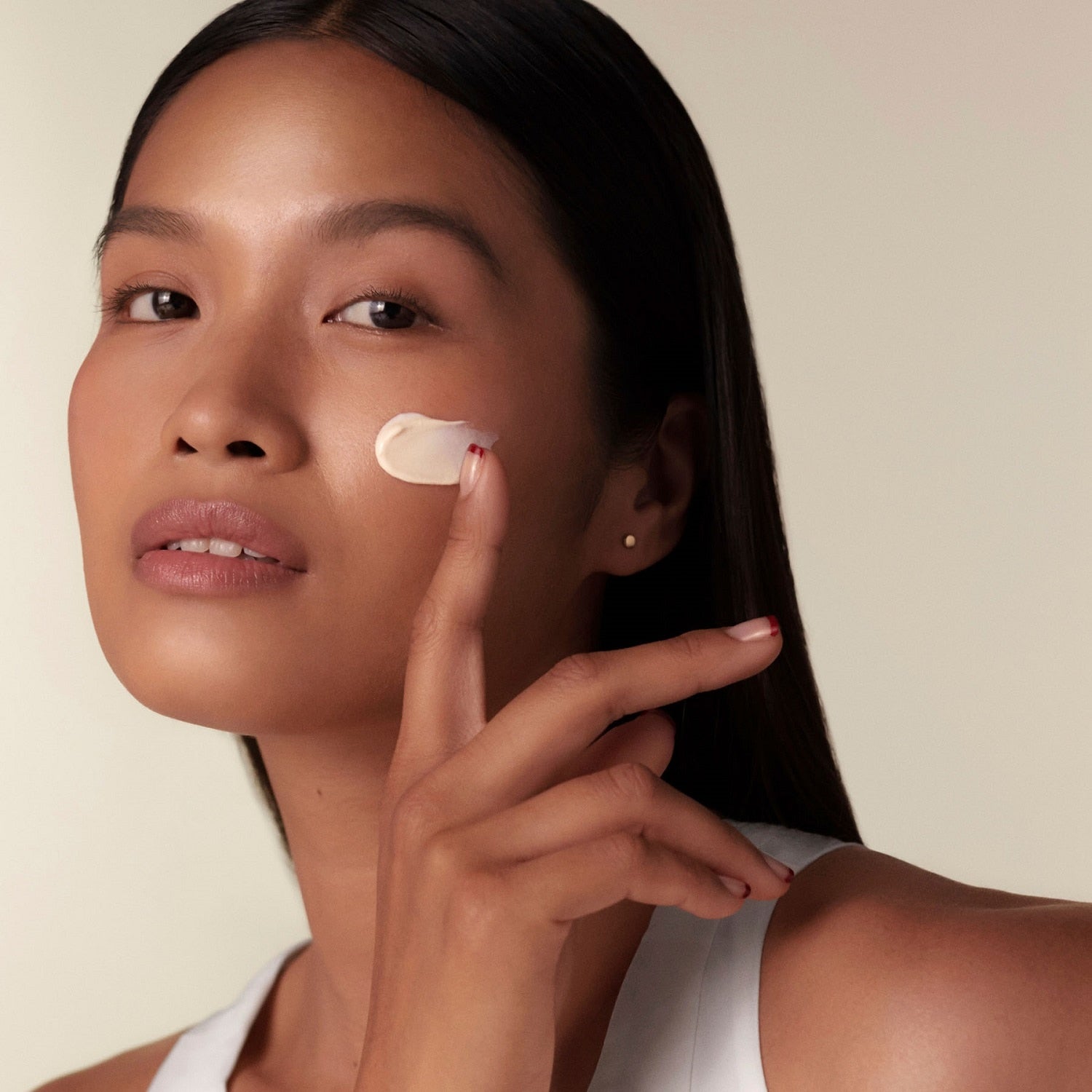 Outlet Shiseido Benefiance Wrinkle Smoothing Day Cream 50 ml. Net. Wt. 1.8 oz. (Sin caja, envase con detalle estético)