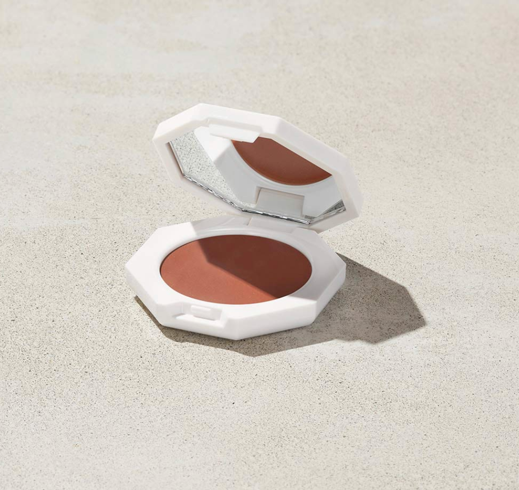 Fenty Beauty Cheeks Out 3g. / 0.10 oz. (10 Rose Latte)