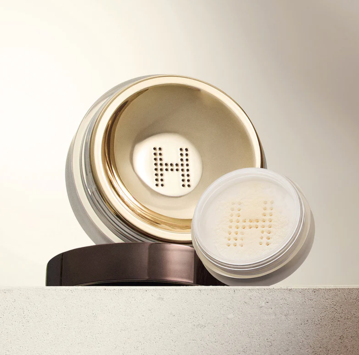 Hourglass Veil Translucent setting powder 0.3 oz. / .9g (Polvo Traslucido)
