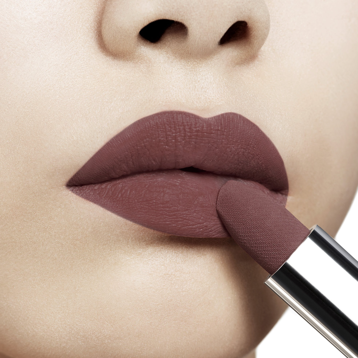 Dior Rouge Dior Couleur Couture Soin Floral Lounge Tenue 3,5 g. Net. Wt. 012 Oz. (824 Saint Germain Velvet)