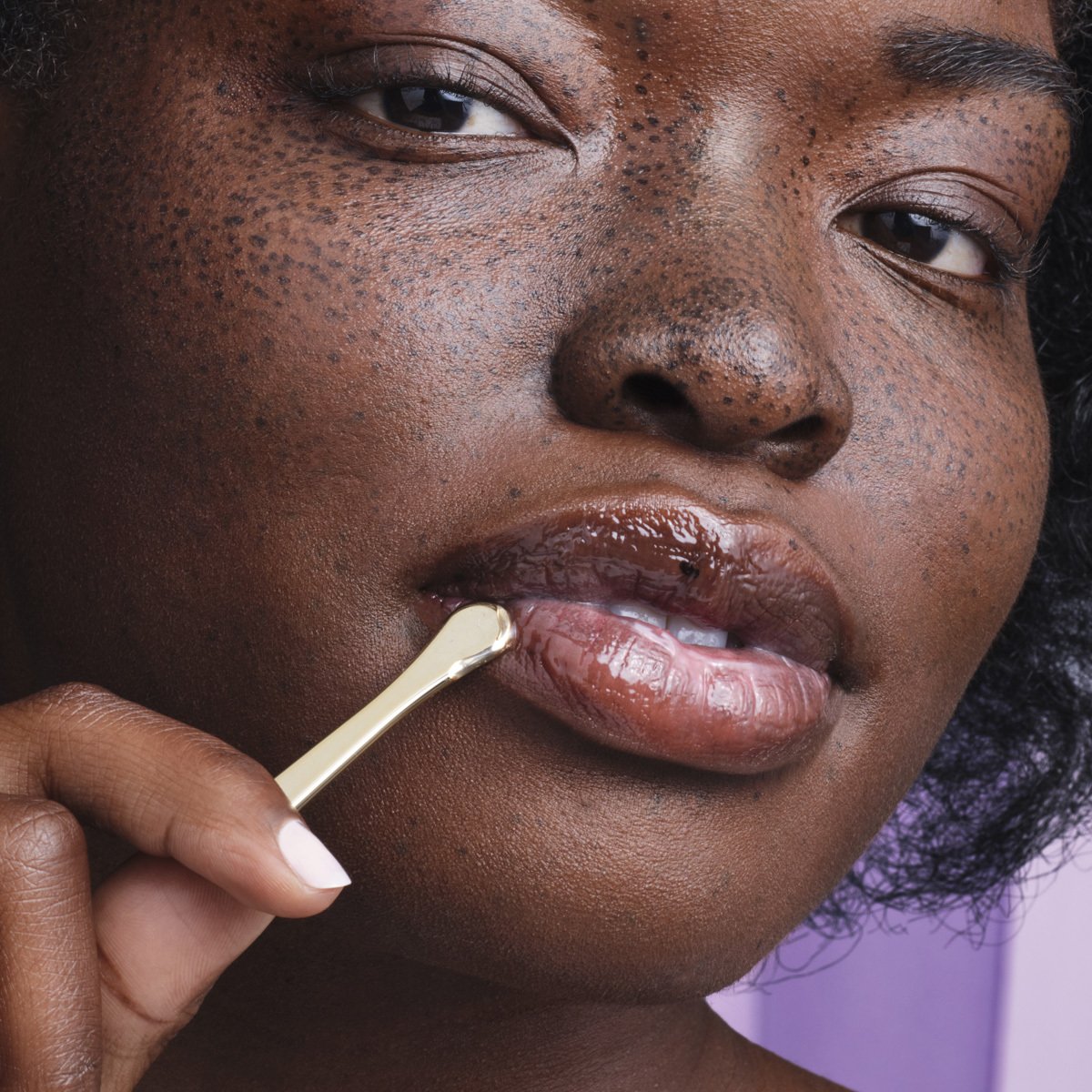 Tatcha Mascarilla Labial Kissu 9g.
